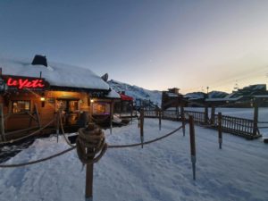 Venez vous restaurer dans notre restaurant partenaire le Yeti à Avoriaz 1800
